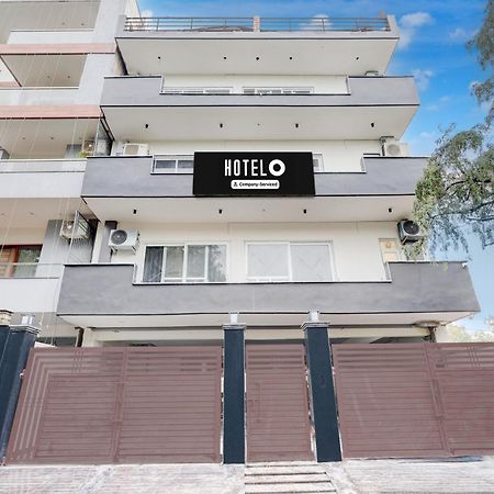 Super Hotel O Sector 43 Гургаон Экстерьер фото